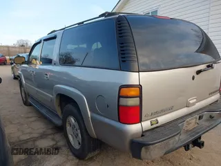 2005 Chevrolet Suburban LS with VIN 3GNEC16Z85G157682, listed as a IAAI auction lot 41508025 with 257,001 mi miles and . Bid and sale history available at DreamBid. Image 3.