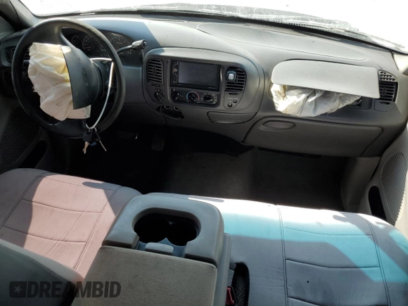 2000 Ford F-150 XL with VIN 1FTRX18L8YNB58706, listed as a Copart auction lot 53243215 with 0 mi miles and Salvage Title. Bid and sale history available at carsss.com. Image 8.