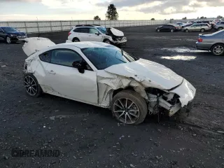 2023 Toyota GR86 with VIN JF1ZNBC17P8755222, listed as a Copart auction lot 81118994 with 0 mi miles and Salvage Title. Bid and sale history available at carsss.com. Image 4.