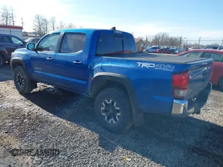 2017 Toyota Tacoma SR5 with VIN 5TFCZ5AN9HX065765, listed as a IAAI auction lot 41652944 with 82,590 mi miles and . Bid and sale history available at DreamBid. Image 3.