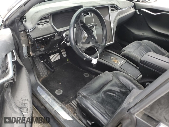 2016 Tesla Model S 90D z VIN 5YJSA1E41GF171522, wystawiony jako Copart lot #59966545 z przebiegiem Nie podano mil oraz Szkoda całkowita • Salvage title. Historia ofert i sprzedaży dostępna na DreamBid. Obrazek 8.