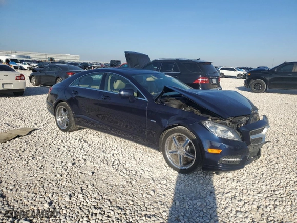 2012 Mercedes-Benz CLS-Class CLS 550 with VIN WDDLJ7DB4CA025759, listed as a Copart auction lot 81627604 with 121,596 mi miles and Salvage Title. Bid and sale history available at carsss.com. Image 4.