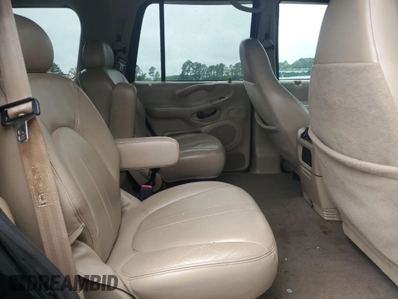 2002 Ford Expedition Eddie Bauer with VIN 1FMPU18LX2LA39571, listed as a Copart auction lot 58774915 with 388,886 mi miles and Salvage title. Bid and sale history available at DreamBid. Image 11.
