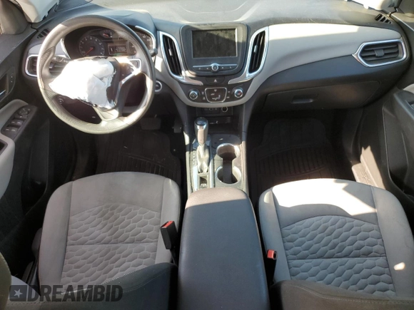 2019 Chevrolet Equinox LS z VIN 3GNAXHEV7KS507208, wystawiony jako Copart lot #52557065 z przebiegiem 119 425 mil mil oraz Szkoda całkowita • Salvage title. Historia ofert i sprzedaży dostępna na DreamBid. Obrazek 8.