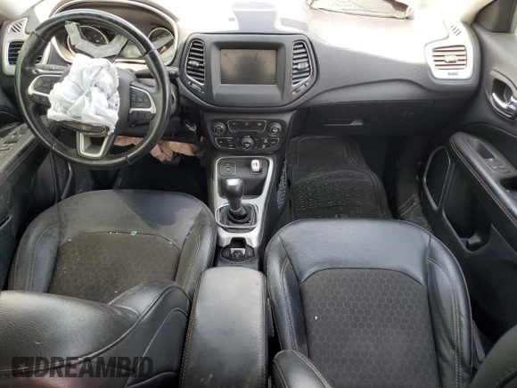 2019 Jeep Compass Latitude с VIN 3C4NJCBB2KT852018, выставлен на аукционе Copart как лот 51239815 с пробегом Не указан миль и Списание • Salvage title. История ставок и продаж доступна на DreamBid. Изображение 8.