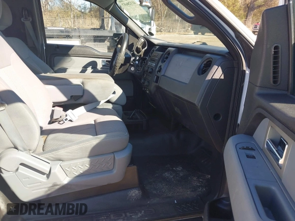 2011 Ford F-150 XL with VIN 1FTMF1CM7BKE10306, listed as a IAAI auction lot 41328697 with 250,619 mi miles. Bid and sale history available at carsss.com. Image 5.