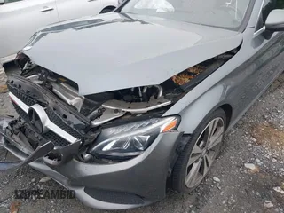 2017 Mercedes-Benz C 300 z VIN WDDWJ4JB4HF379226, wystawiony jako IAAI lot #42366082 z przebiegiem 96 015 mil mil oraz . Historia ofert i sprzedaży dostępna na DreamBid. Obrazek 17.