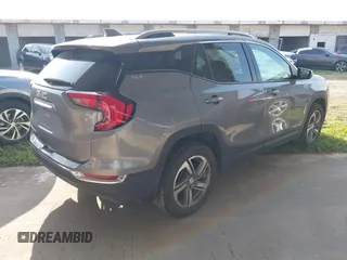 2020 GMC Terrain SLT z VIN 3GKALPEV5LL107341, wystawiony jako IAAI lot #41931464 z przebiegiem 71 632 mil mil oraz . Historia ofert i sprzedaży dostępna na DreamBid. Obrazek 4.