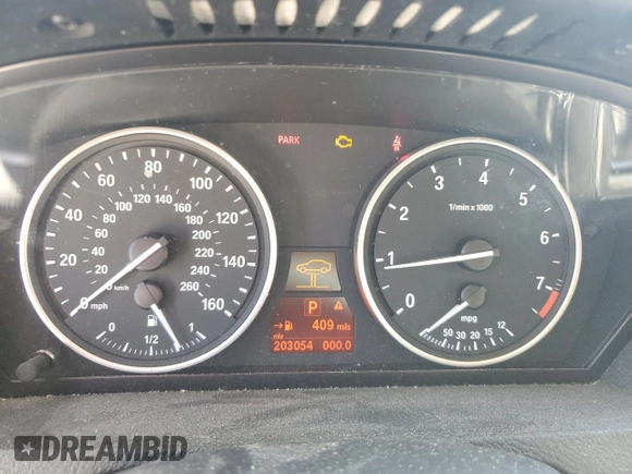 2008 BMW X5 3.0si with VIN 5UXFE43538L036834, listed as a Copart auction lot 52575925 with 203,054 mi miles and Clean Title. Bid and sale history available at carsss.com. Image 9.