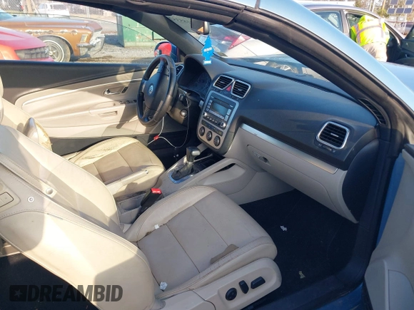 2007 Volkswagen Eos 2.0T with VIN WVWDA71F67V018252, listed as a IAAI auction lot 41853572 with 187,934 mi miles and . Bid and sale history available at DreamBid. Image 5.