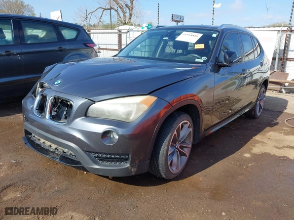 2013 BMW X1 xDrive28i with VIN WBAVL1C54DVR83104, listed as a IAAI auction lot 41918888 with 112,215 mi miles. Bid and sale history available at carsss.com. Image 18.
