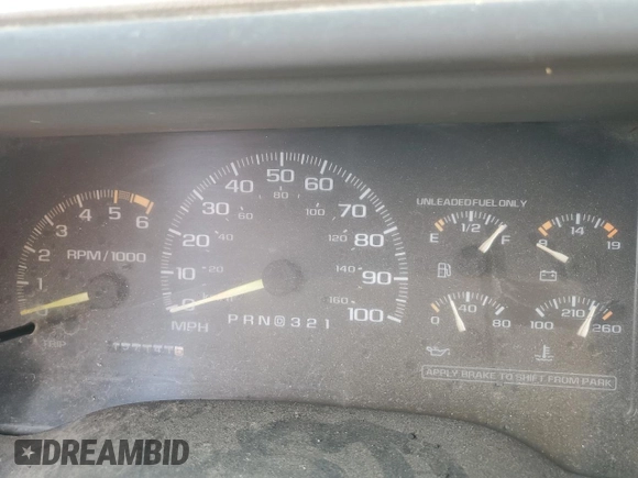 1996 Chevrolet Silverado 1500 with VIN 1GCEC14WXTZ124164, listed as a Copart auction lot 46261565 with 157,141 mi miles and Salvage Title. Bid and sale history available at DreamBid. Image 9.