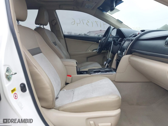 2014 Toyota Camry Hybrid LE with VIN 4T1BD1FK1EU102768, listed as a IAAI auction lot 41793746 with 157,015 mi miles. Bid and sale history available at carsss.com. Image 5.
