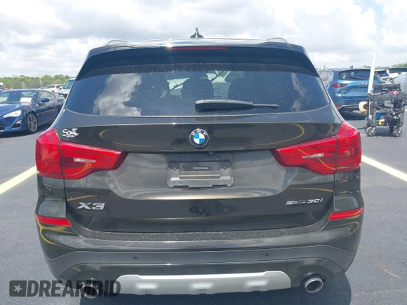 2019 BMW X3 sDrive30i z VIN 5UXTR7C56KLR51693, wystawiony jako IAAI lot #42193586 z przebiegiem 77 340 mil mil oraz . Historia ofert i sprzedaży dostępna na DreamBid. Obrazek 16.