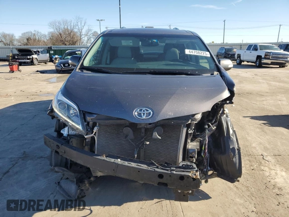 2017 Toyota Sienna XLE Auto Access Seat with VIN 5TDYZ3DC9HS844657, listed as a Copart auction lot 44708225 with 65,742 mi miles and Salvage Title. Bid and sale history available at carsss.com. Image 5.