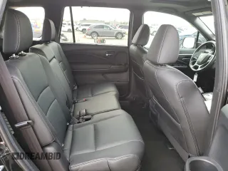 2021 Honda Passport EX-L with VIN 5FNYF7H53MB016100, listed as a Copart auction lot 82453154 with 24,772 mi miles and Salvage Title. Bid and sale history available at carsss.com. Image 12.