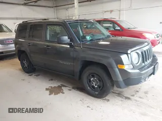2016 Jeep Patriot Sport z VIN 1C4NJPBA8GD524615, wystawiony jako IAAI lot #42402008 z przebiegiem 196 800 mil mil oraz . Historia ofert i sprzedaży dostępna na DreamBid. Obrazek 1.