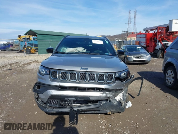 2023 Jeep Compass Latitude Lux with VIN 3C4NJDFN0PT519625, listed as a IAAI auction lot 41704213 with 10,618 mi miles and . Bid and sale history available at DreamBid. Image 12.