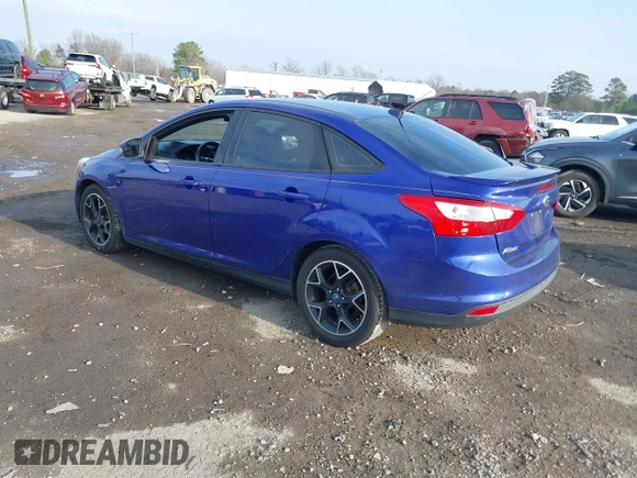2013 Ford Focus SE with VIN 1FADP3F25DL198429, listed as a IAAI auction lot 41136019 with 123,810 mi miles. Bid and sale history available at carsss.com. Image 3.