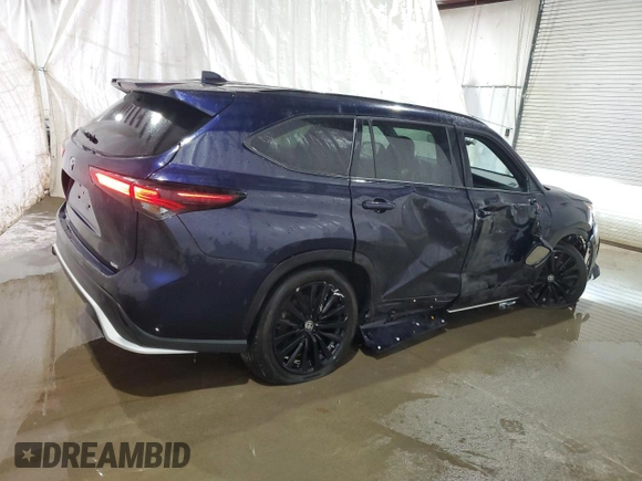 2024 Toyota Highlander LE z VIN 5TDKDRAH1RS537296, wystawiony jako Copart lot #57558595 z przebiegiem 34 682 mil mil oraz Czysty tytuł • Clean title. Historia ofert i sprzedaży dostępna na DreamBid. Obrazek 3.
