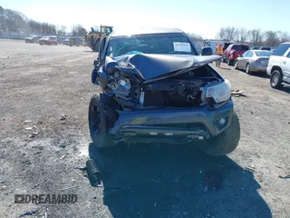 2014 Toyota Tacoma with VIN 5TFLU4EN1EX108137, listed as a IAAI auction lot 41691253 with 119,820 mi miles. Bid and sale history available at carsss.com. Image 12.