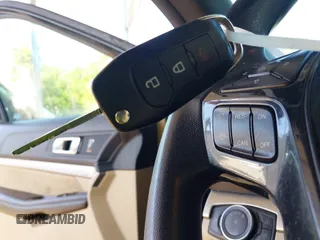 2017 Ford Explorer с VIN 1FM5K8BH4HGD36489, выставлен на аукционе IAAI как лот 42242435 с пробегом 55 050 миль миль и . История ставок и продаж доступна на DreamBid. Изображение 11.