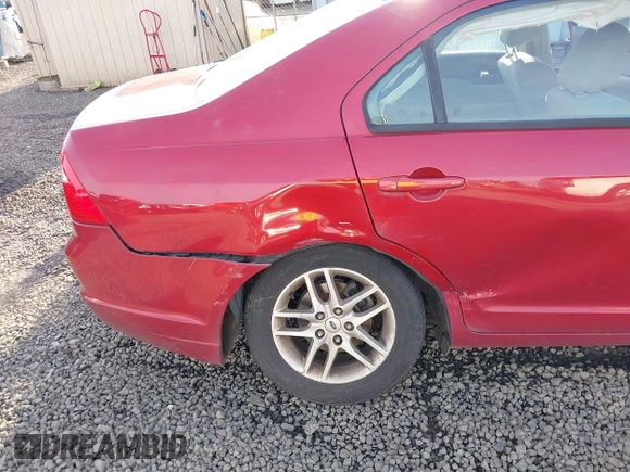 2010 Ford Fusion S with VIN 3FAHP0GA7AR228386, listed as a IAAI auction lot 41613583 with 99,281 mi miles. Bid and sale history available at carsss.com. Image 6.