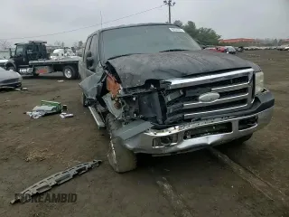 2006 Ford F-250 XL z VIN 1FTSW21566EC07047, wystawiony jako Copart lot #48934655 z przebiegiem 207 693 mil mil oraz Szkoda całkowita • Salvage title. Historia ofert i sprzedaży dostępna na DreamBid. Obrazek 11.