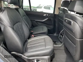 2023 BMW X7 xDrive40i z VIN 5UX23EM08P9N85017, wystawiony jako Copart lot #54537515 z przebiegiem 42 411 mil mil oraz Szkody całkowita. Historia ofert i sprzedaży dostępna na DreamBid. Obrazek 11.