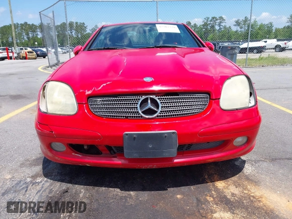 2003 Mercedes-Benz SLK 230 Kompressor z VIN WDBKK49F63F284252, wystawiony jako IAAI lot #42307320 z przebiegiem 180 893 mil mil oraz . Historia ofert i sprzedaży dostępna na DreamBid. Obrazek 6.