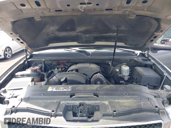 2008 Chevrolet Tahoe LTZ with VIN 1GNFC13068R149644, listed as a IAAI auction lot 42003994 with 273,984 mi miles and . Bid and sale history available at DreamBid. Image 10.