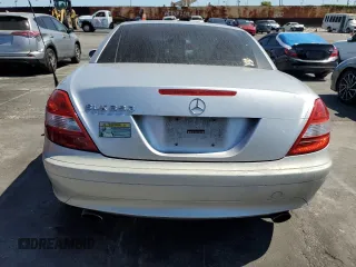 2005 Mercedes-Benz SLK 230/320 with VIN WDBWK56F85F040634, listed as a Copart auction lot 63417715 with 144,472 mi miles and Clean title. Bid and sale history available at DreamBid. Image 6.
