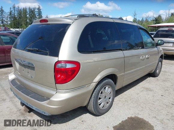 2005 Chrysler Town & Country Limited with VIN 2C8GP64L65R323207, listed as a IAAI auction lot 42150242 with 80,305 mi miles. Bid and sale history available at carsss.com. Image 4.