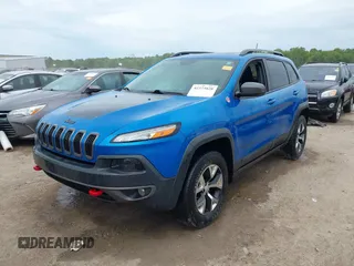 2017 Jeep Cherokee Trailhawk with VIN 1C4PJMBS2HW612792, listed as a IAAI auction lot 42373828 with 74,106 mi miles and . Bid and sale history available at DreamBid. Image 17.
