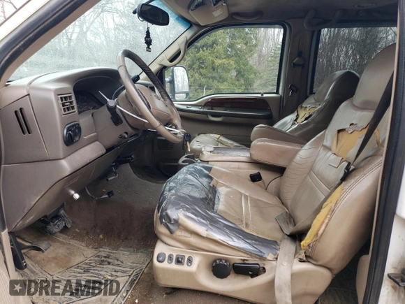 2001 Ford Excursion Limited z VIN 1FMSU43F51EA01083, wystawiony jako Copart lot #47726825 z przebiegiem 343 791 mil mil oraz Szkody całkowita. Historia ofert i sprzedaży dostępna na DreamBid. Obrazek 7.