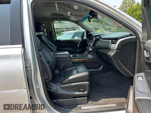 2019 Chevrolet Tahoe LT с VIN 1GNSKBKC5KR127144, выставлен на аукционе Copart как лот 61031915 с пробегом 123 069 миль миль и Чистый • Clean title. История ставок и продаж доступна на DreamBid. Изображение 8.