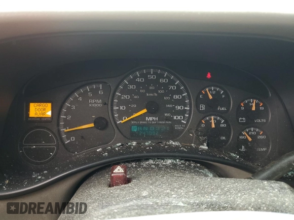 2001 GMC Yukon XL SLT with VIN 3GKEC16T51G248329, listed as a Copart auction lot 73665244 with 247,002 mi miles and Salvage Title. Bid and sale history available at carsss.com. Image 9.