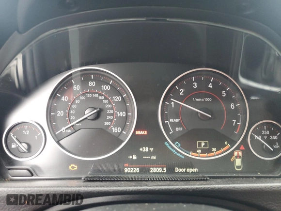 2016 BMW 4 Series 428i xDrive z VIN WBA4C9C5XGG139779, wystawiony jako Copart lot #51768445 z przebiegiem 90 226 mil mil oraz Szkoda całkowita • Salvage title. Historia ofert i sprzedaży dostępna na DreamBid. Obrazek 9.