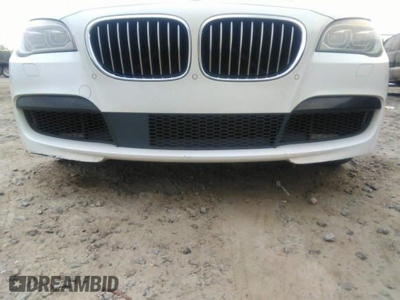 2015 BMW 7 Series 750Li with VIN WBAYE8C50FD781160, listed as a IAAI auction lot 41061232 with 154,496 mi miles. Bid and sale history available at carsss.com. Image 17.