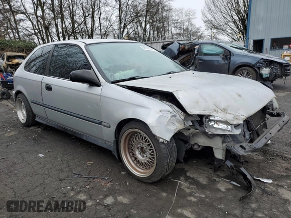 1996 Honda Civic CX with VIN 2HGEJ6320TH116805, listed as a Copart auction lot 88195595 with 308,399 mi miles and Salvage Title. Bid and sale history available at carsss.com. Image 4.