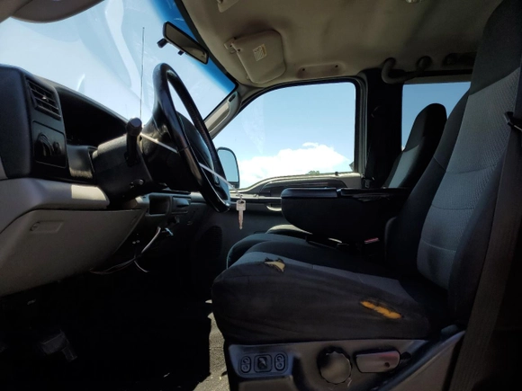 2004 Ford F-250 XL with VIN 1FTNW21L14EA16600, listed as a Copart auction lot 62814805 with 222,493 mi miles and Salvage title. Bid and sale history available at DreamBid. Image 7.