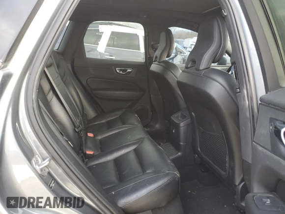 2019 Volvo XC60 z VIN LYVBR0DK2KB263803, wystawiony jako Copart lot #82622984 z przebiegiem 142 294 mil mil oraz Szkoda całkowita • Salvage title. Historia ofert i sprzedaży dostępna na DreamBid. Obrazek 11.