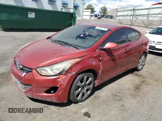 2013 Hyundai Elantra GLS z VIN KMHDH4AE8DU507475, wystawiony jako Copart lot #58737755 z przebiegiem 184 629 mil mil oraz Czysty tytuł • Clean title. Historia ofert i sprzedaży dostępna na DreamBid. Obrazek 1.