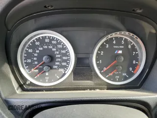 2013 BMW M3 with VIN WBSKG9C52DJ593028, listed as a Copart auction lot 84002484 with 0 mi miles and Salvage Title. Bid and sale history available at carsss.com. Image 9.