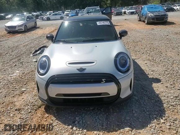 2023 MINI Hardtop Cooper SE z VIN WMW13DJ06P2S79659, wystawiony jako Copart lot #49746775 z przebiegiem 41 559 mil mil oraz Szkoda całkowita • Salvage title. Historia ofert i sprzedaży dostępna na DreamBid. Obrazek 11.