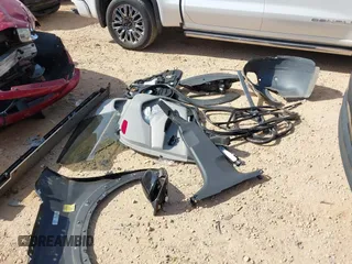 2019 Hyundai Tucson SE z VIN KM8J23A45KU921641, wystawiony jako IAAI lot #41840246 z przebiegiem 47 529 mil mil oraz . Historia ofert i sprzedaży dostępna na DreamBid. Obrazek 12.