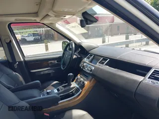 2011 Land Rover Range Rover Sport HSE with VIN SALSF2D47BA704993, listed as a IAAI auction lot 42568919 with 149,706 mi miles and . Bid and sale history available at DreamBid. Image 5.