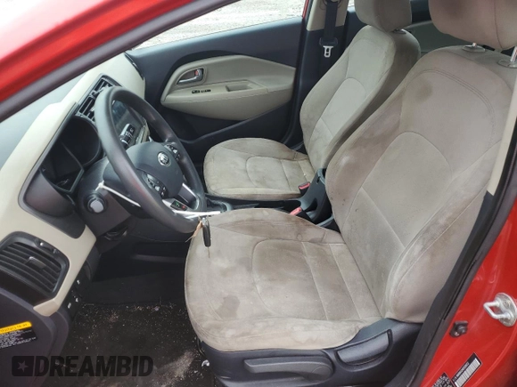 2014 Kia Rio EX z VIN KNADN4A34E6339252, wystawiony jako Copart lot #58294305 z przebiegiem 155 412 mil mil oraz Tytuł czysty. Historia ofert i sprzedaży dostępna na DreamBid. Obrazek 7.