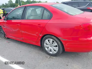2012 Volkswagen Jetta SE with VIN 3VWDX7AJ9CM352425, listed as a IAAI auction lot 42711352 with Not provided miles and . Bid and sale history available at DreamBid. Image 12.