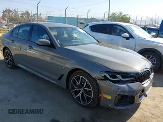 2022 BMW 5 Series 530e с VIN WBA13AG07NCJ51136, выставлен на аукционе IAAI как лот 42003561 с пробегом 16 815 миль миль и . История ставок и продаж доступна на DreamBid. Изображение 1.